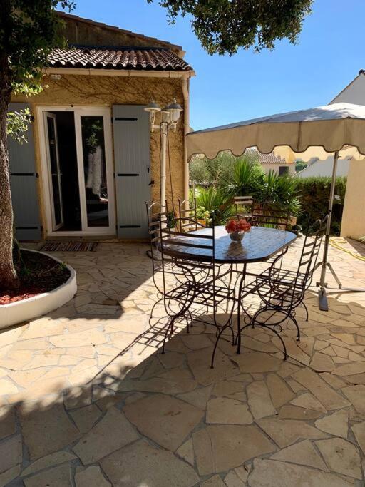 Charmante Villa Avec Une Ame. Pignan Esterno foto